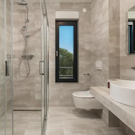 3 Bedroom Stunning In